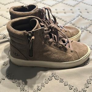 Ugg Suede high top sneaker size 7
